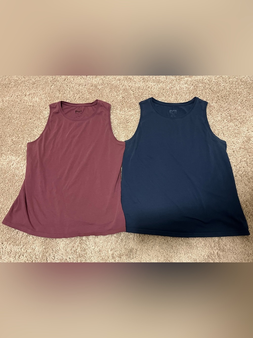 Pact organic Tanks in Burgundy and Navy Blue